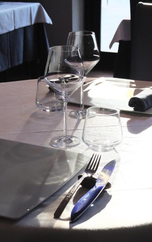 Montner Auberge Du Cellier מראה חיצוני תמונה